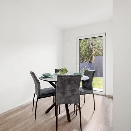 Nexstay Mit Terrasse & Parkplatz Fuer 4 Apartment Neumarkt in der Oberpfalz