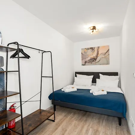 Apartment Nexstay Mit Terrasse & Parkplatz Fuer 4 Neumarkt in der Oberpfalz